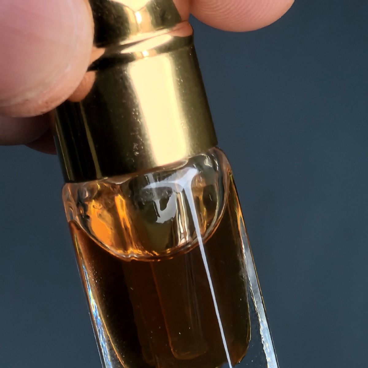 Natural puro Agarwood óleo ess - Sandalwood Perfume Oil avaliação e preço